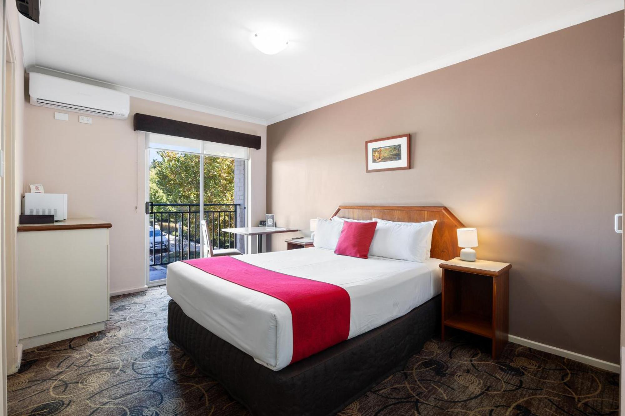 Quality Bayswater Hotel 3*
