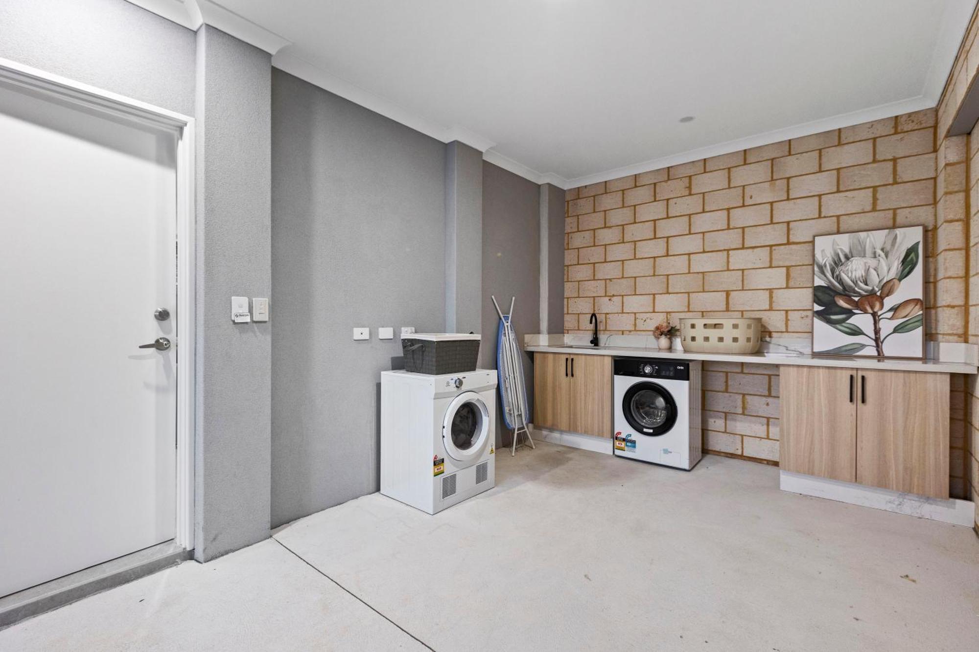 Holiday home Premium Modern House-Walk To Curtin Uinversity-3 Bedroom & 2 Bathroom Up For 4 People