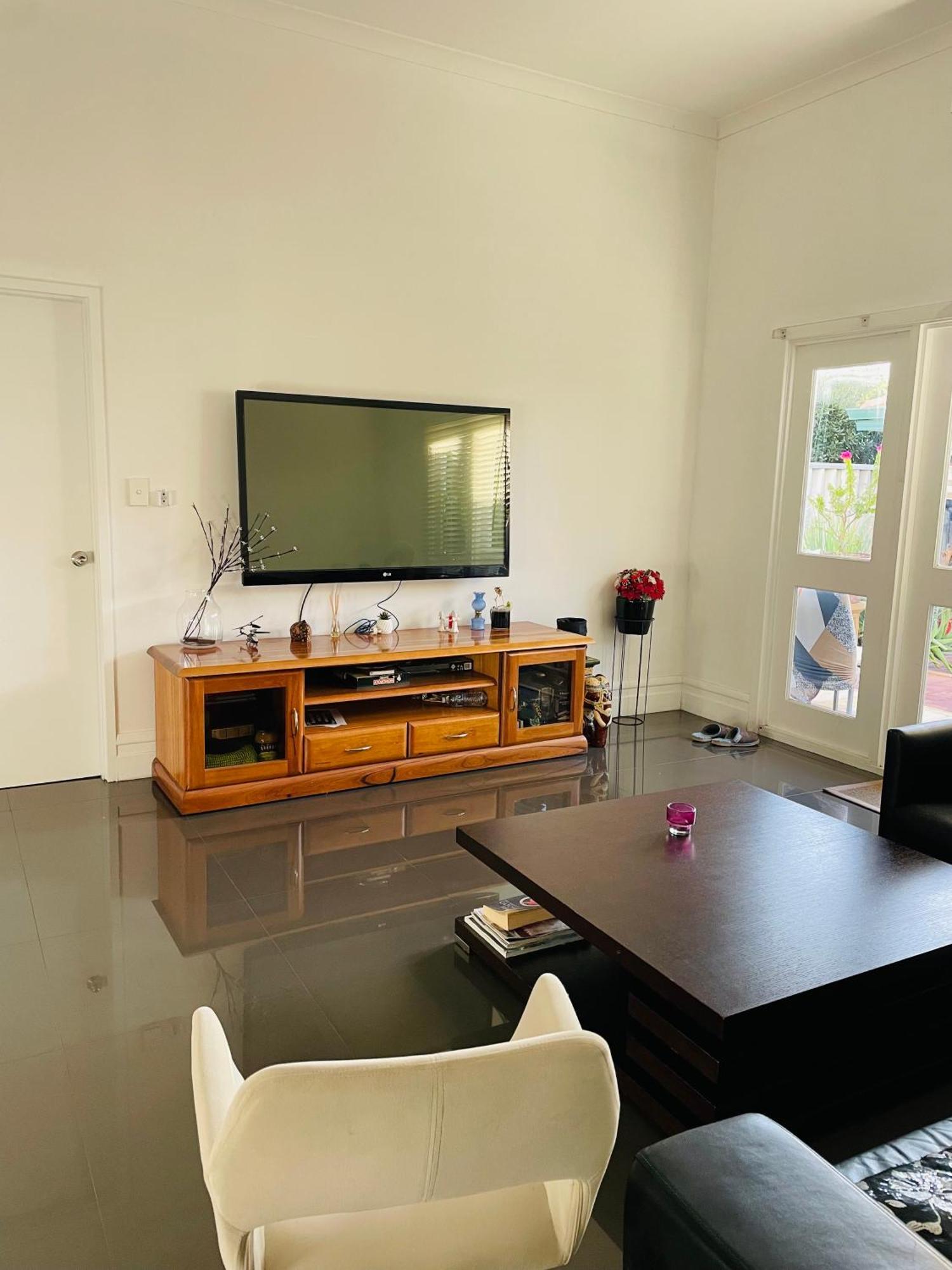 Homestay Cozy And Peaceful Surrounding By Cafes And Restaurants Perth