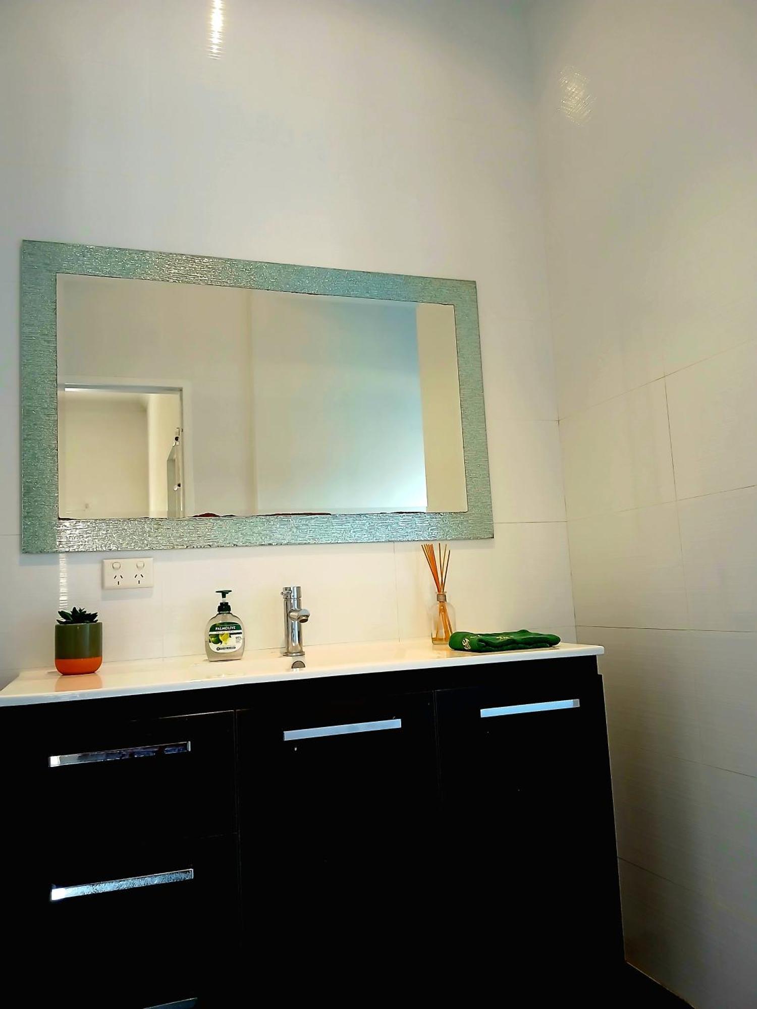 Cozy And Peaceful Surrounding By Cafes And Restaurants Homestay