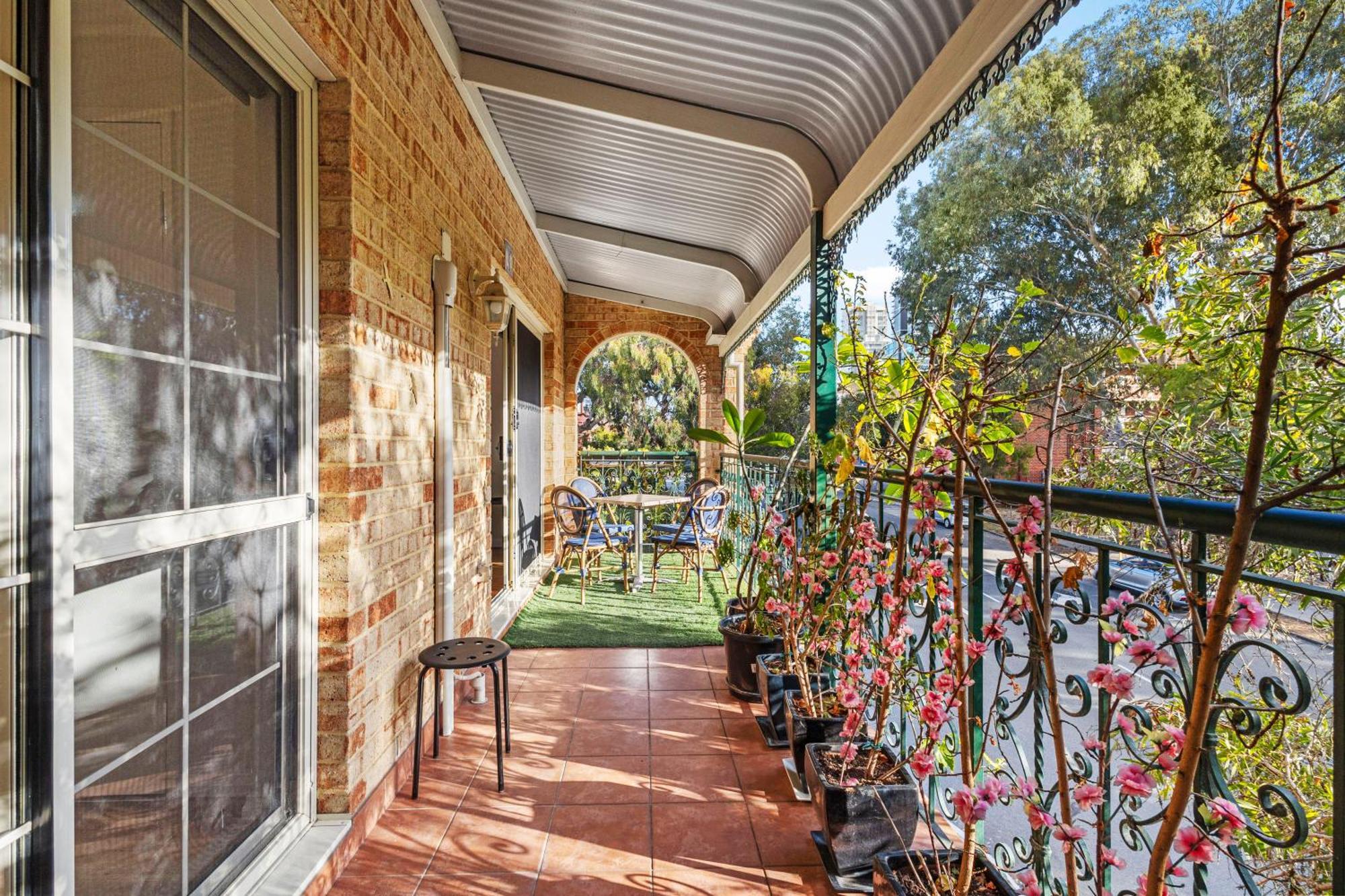 Apartment 3bdr Sauna Pool Gym Parking Perth