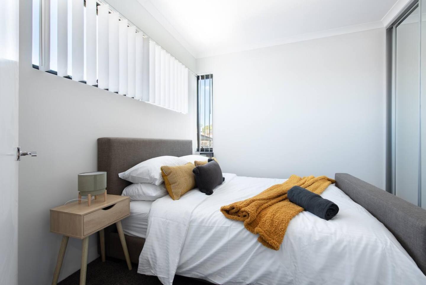Cozy Lovely 2bdrm Walk To River Apartment Perth