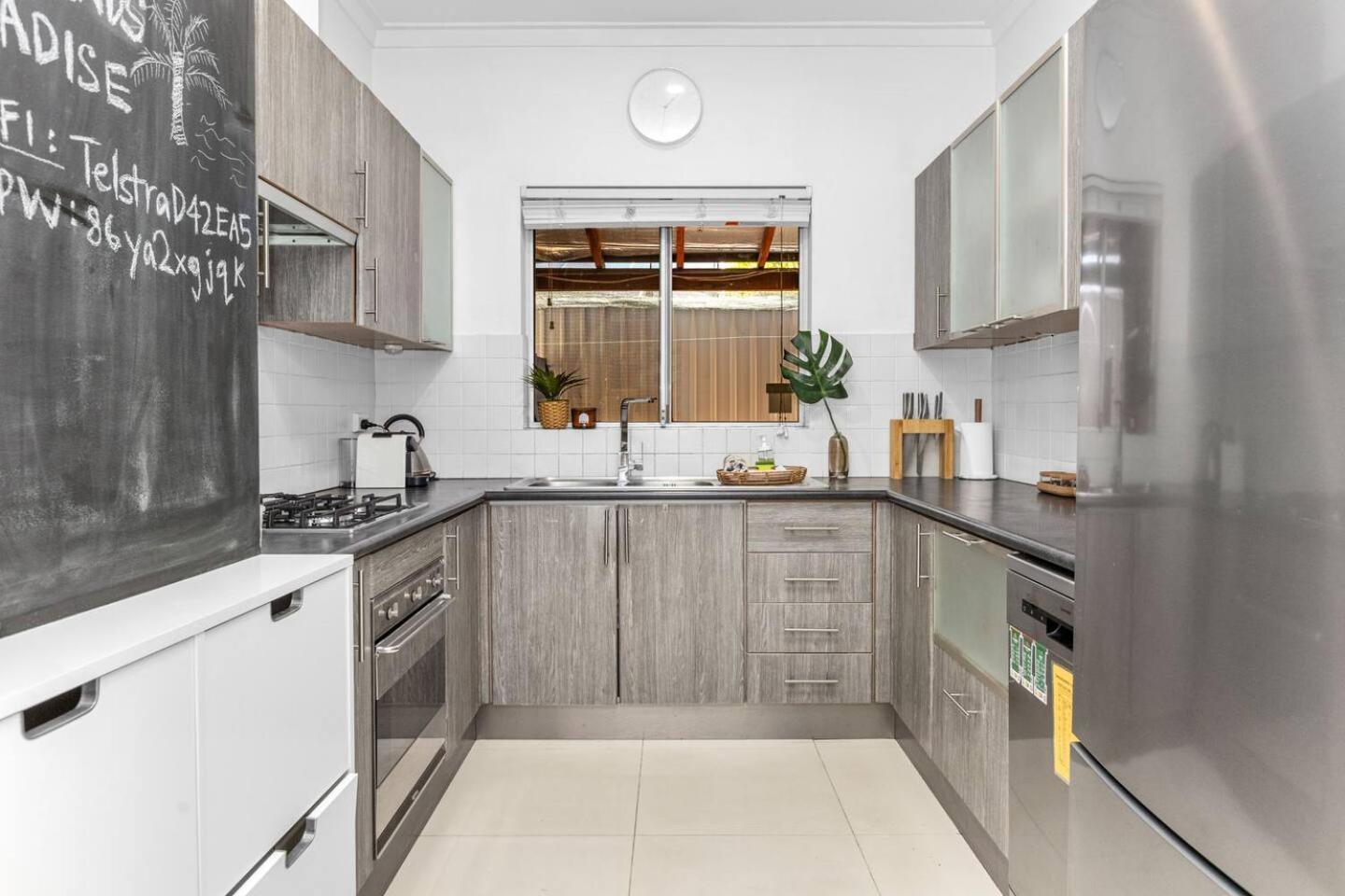 Maylands Coastal Vibe By Home2Bnb