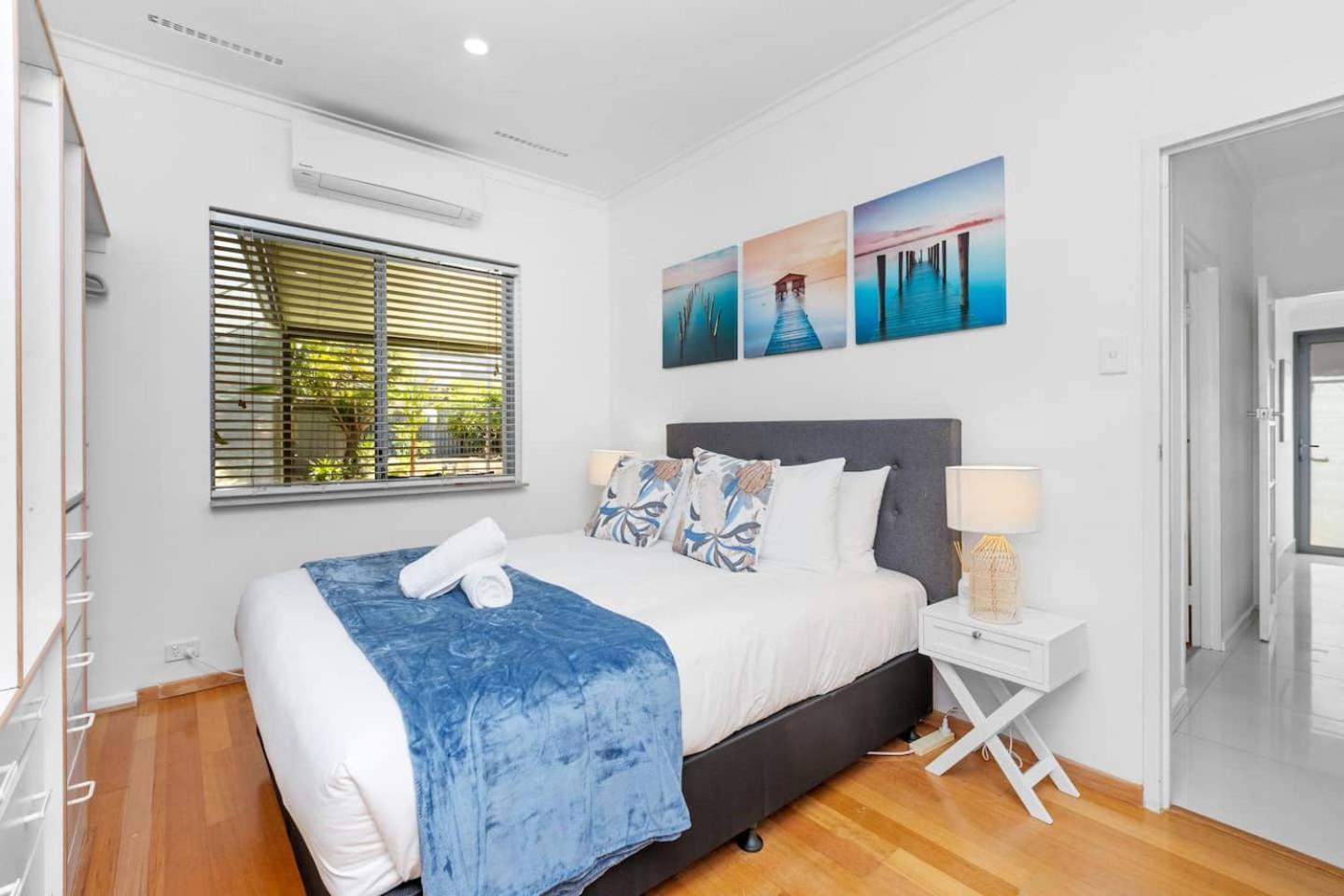 Bahay bakasyunan Maylands Coastal Vibe By Home2Bnb *