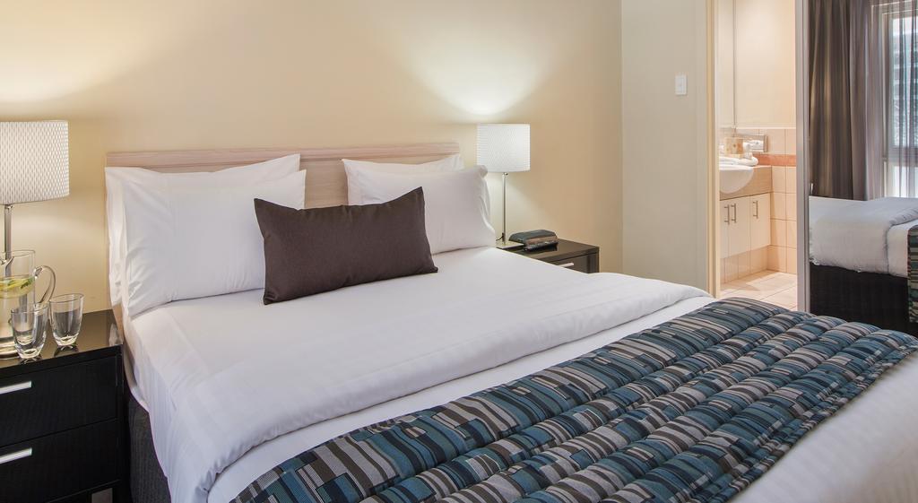 The Peninsula Riverside Serviced Aparthotel