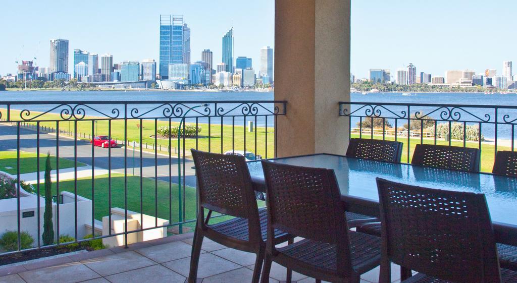 The Peninsula Riverside Serviced Aparthotel