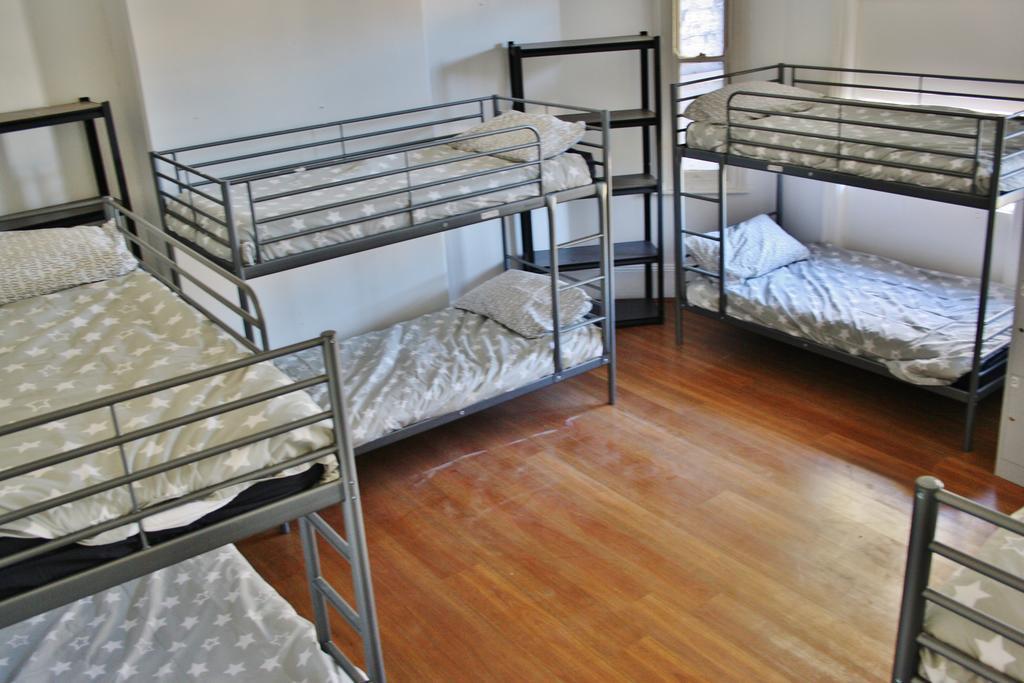 The Hive - Traveler Friendly, Passport Only Hostel *