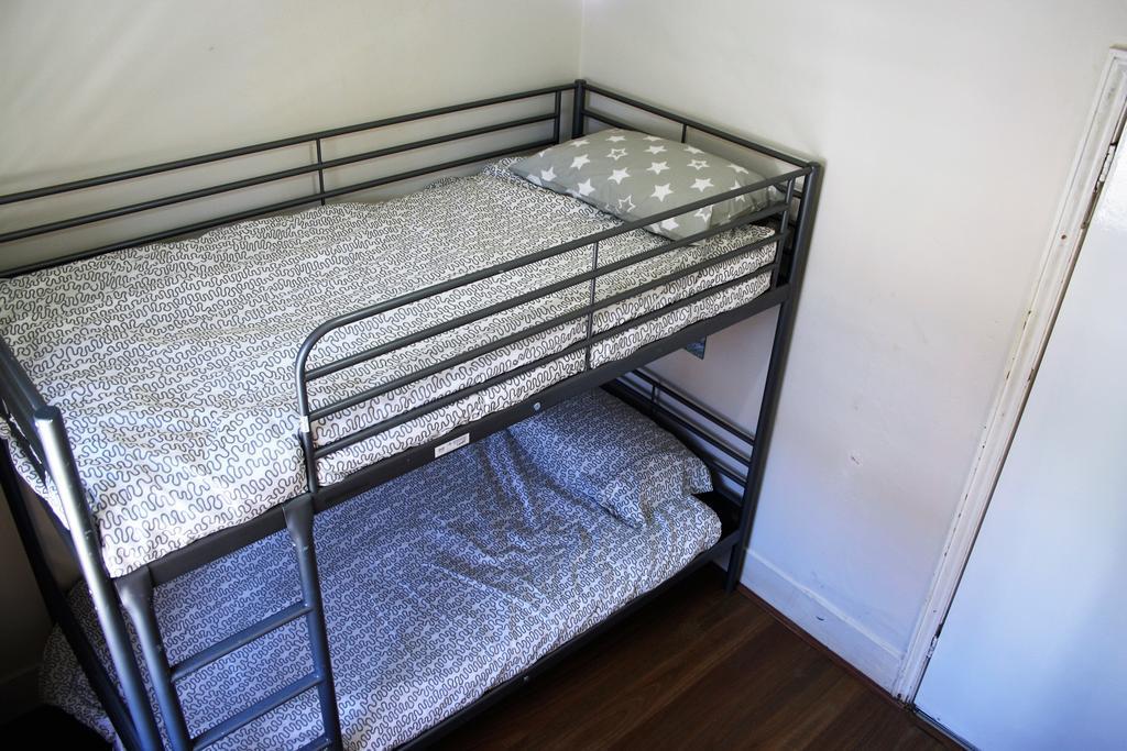 The Hive - Traveler Friendly, Passport Only Hostel