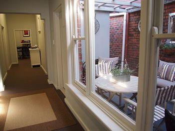 Brewer Street Hotel 3*