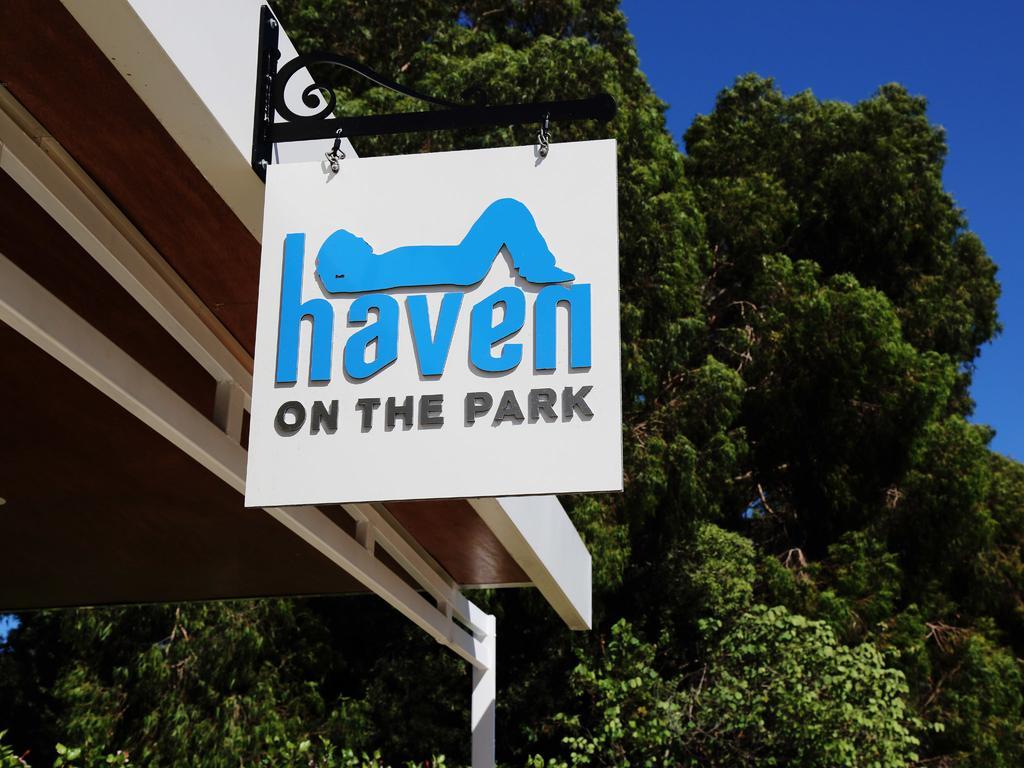 Haven On The Park 5*
