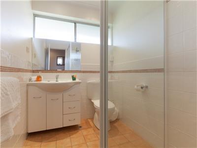 Garden City Short Stays Villa Perth