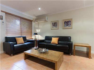 Villa Garden City Short Stays *