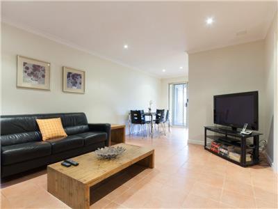 Garden City Short Stays * Perth