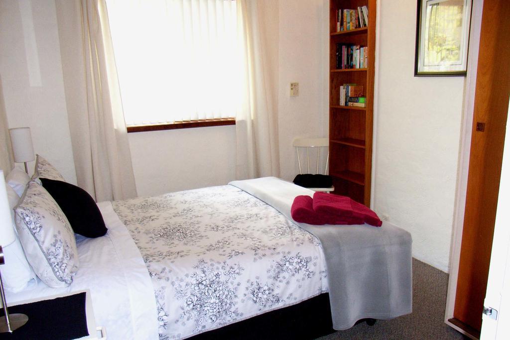 Kenata-fairway Apartment *