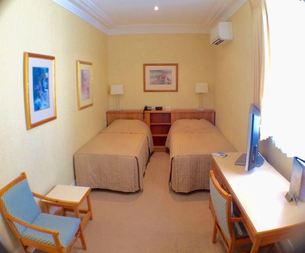 European 4* Perth