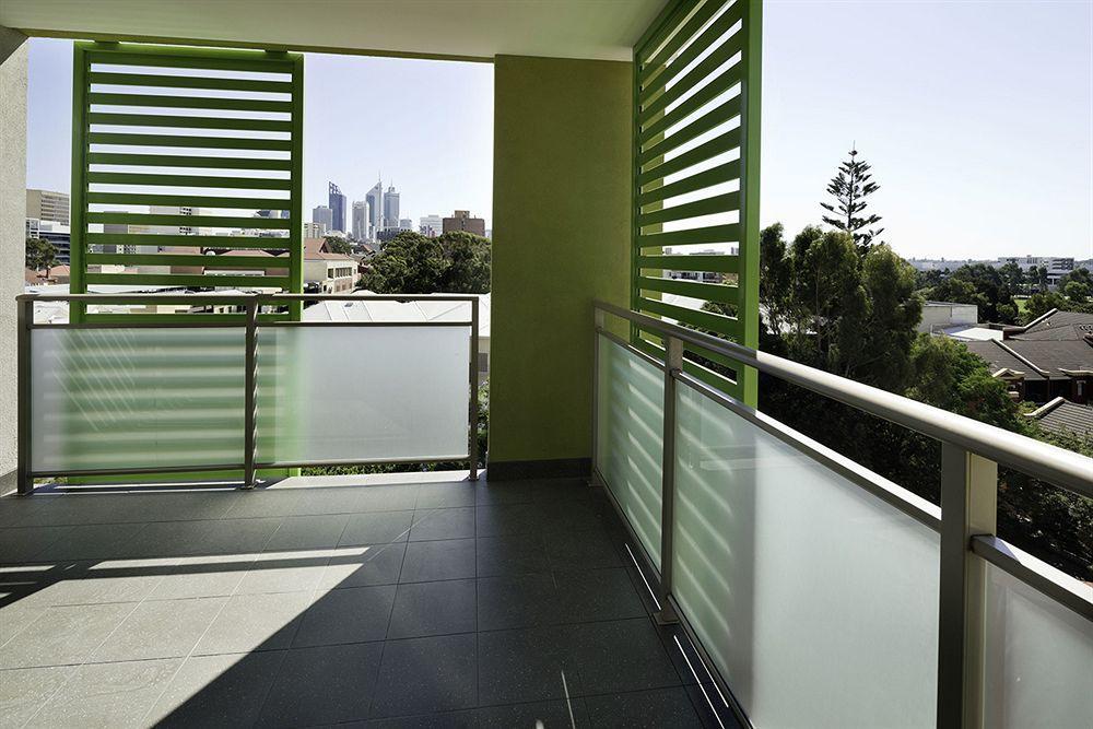 Baileys Serviced 4* Perth