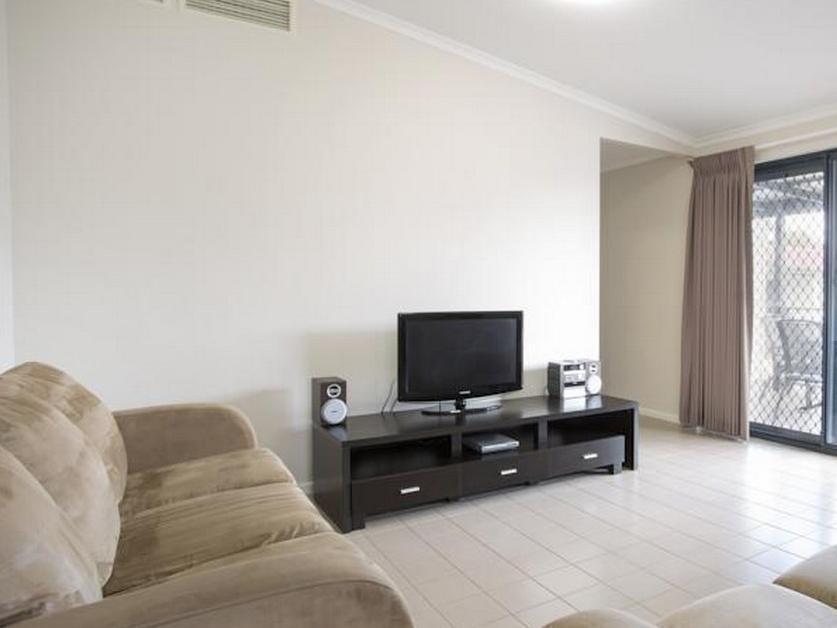 Discovery Parks - Airport 4*