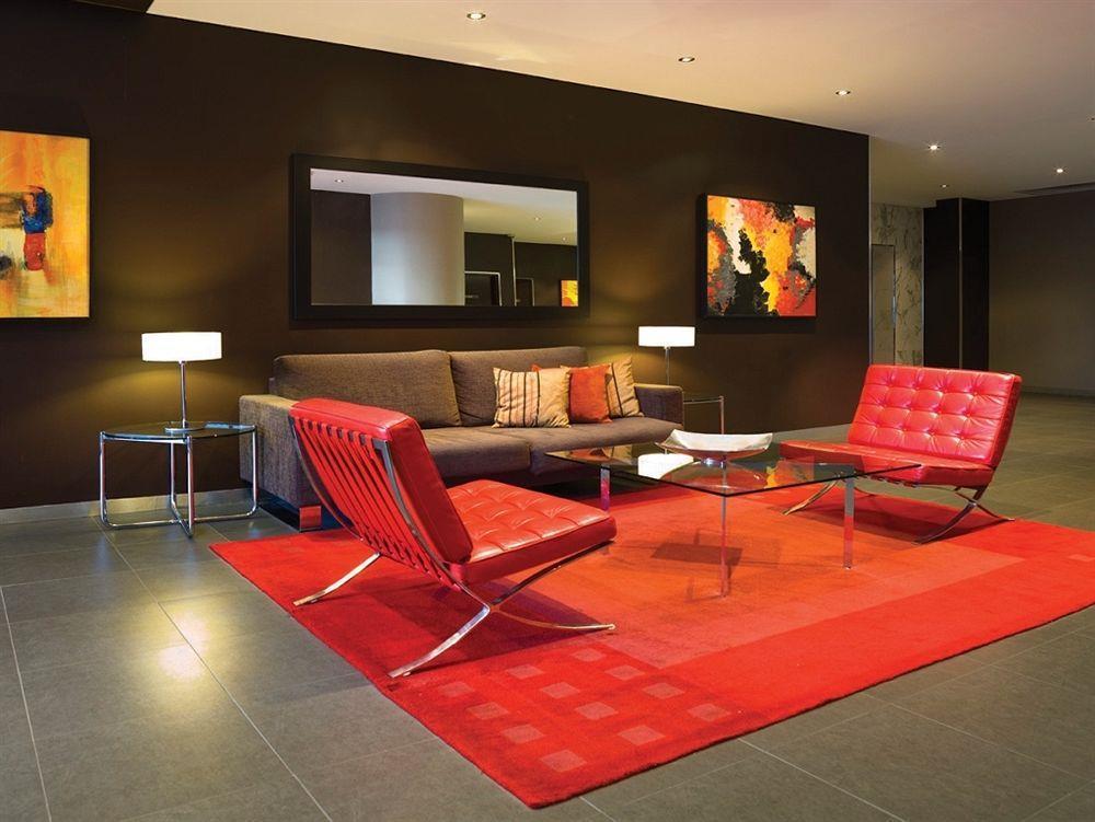 Adina Barrack Plaza Aparthotel