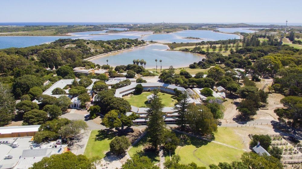 Karma Rottnest Lodge *