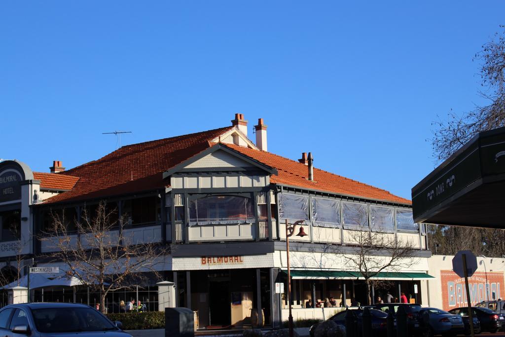 Apartment 2 Bedroom Deluxe Serviced Apartments Victoria Park Perth -5 Mins Walk Aldi & Cafe Strip