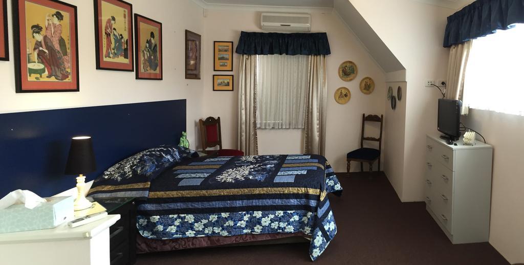 Bed & Breakfast Aarn House Airport Perth