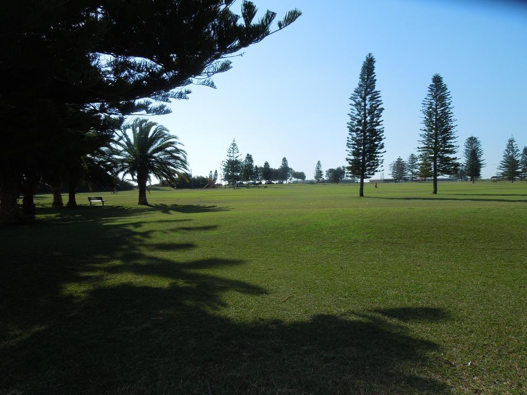 Side Garden * Perth