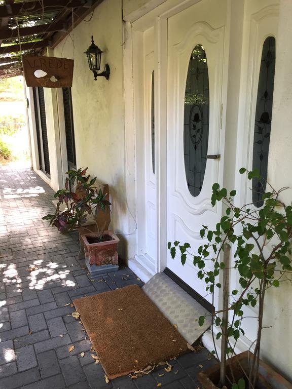 Bed & Breakfast Aarn House Airport *