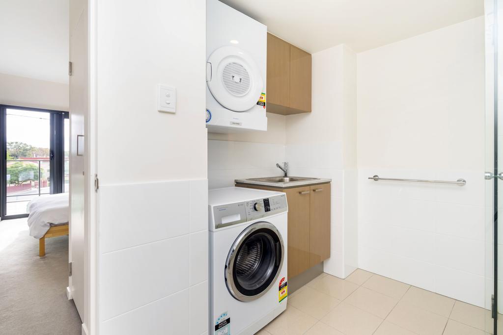 Stylish Modern Ecco Complex * Perth