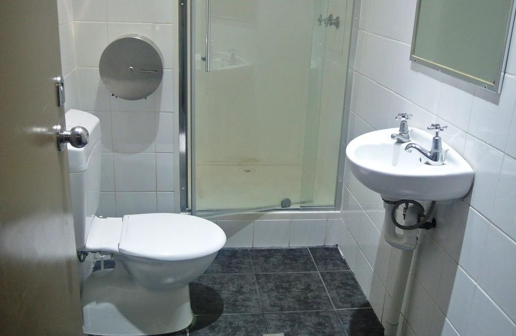 Globe Backpackers And Oasis Hostel Perth