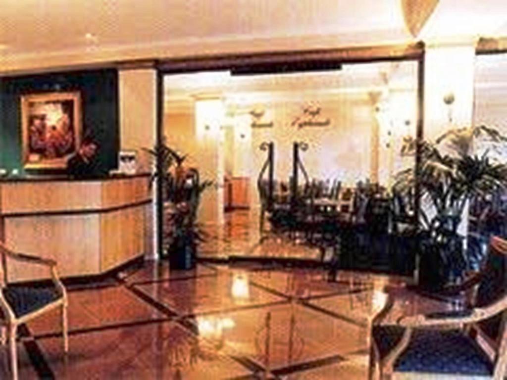 Quay 4*