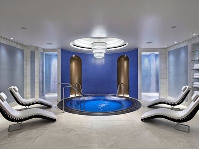 Crown Towers 5*