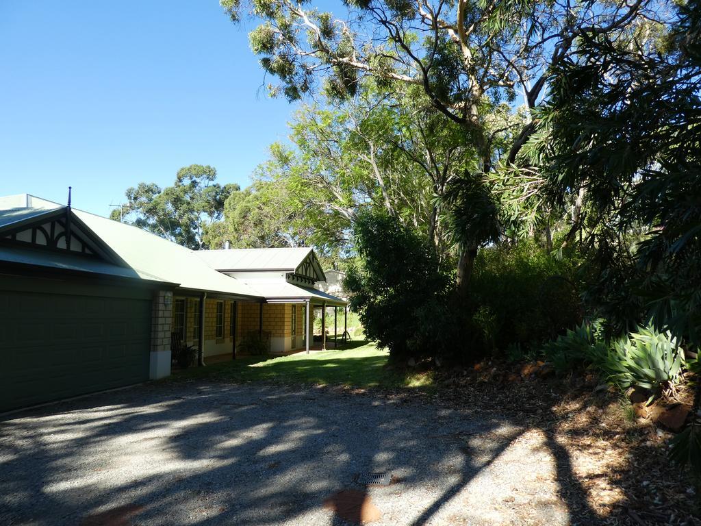 Treetops * Perth