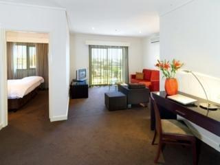 Adina Barrack Plaza Aparthotel