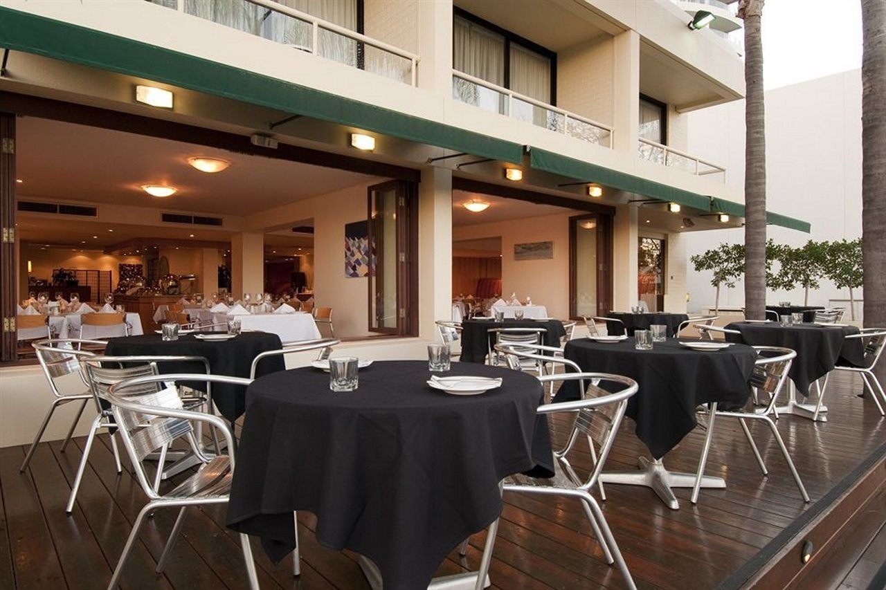 Crowne Plaza By Ihg 4*