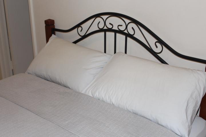2 Bedroom Deluxe Serviced Apartments Victoria Park Perth -5 Mins Walk Aldi & Cafe Strip *
