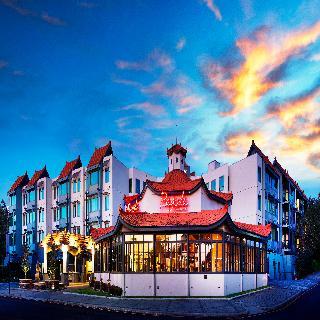Esplanade River Hotel