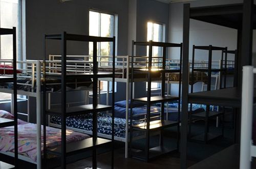 Hostel The Hive - Traveler Friendly, Passport Only *
