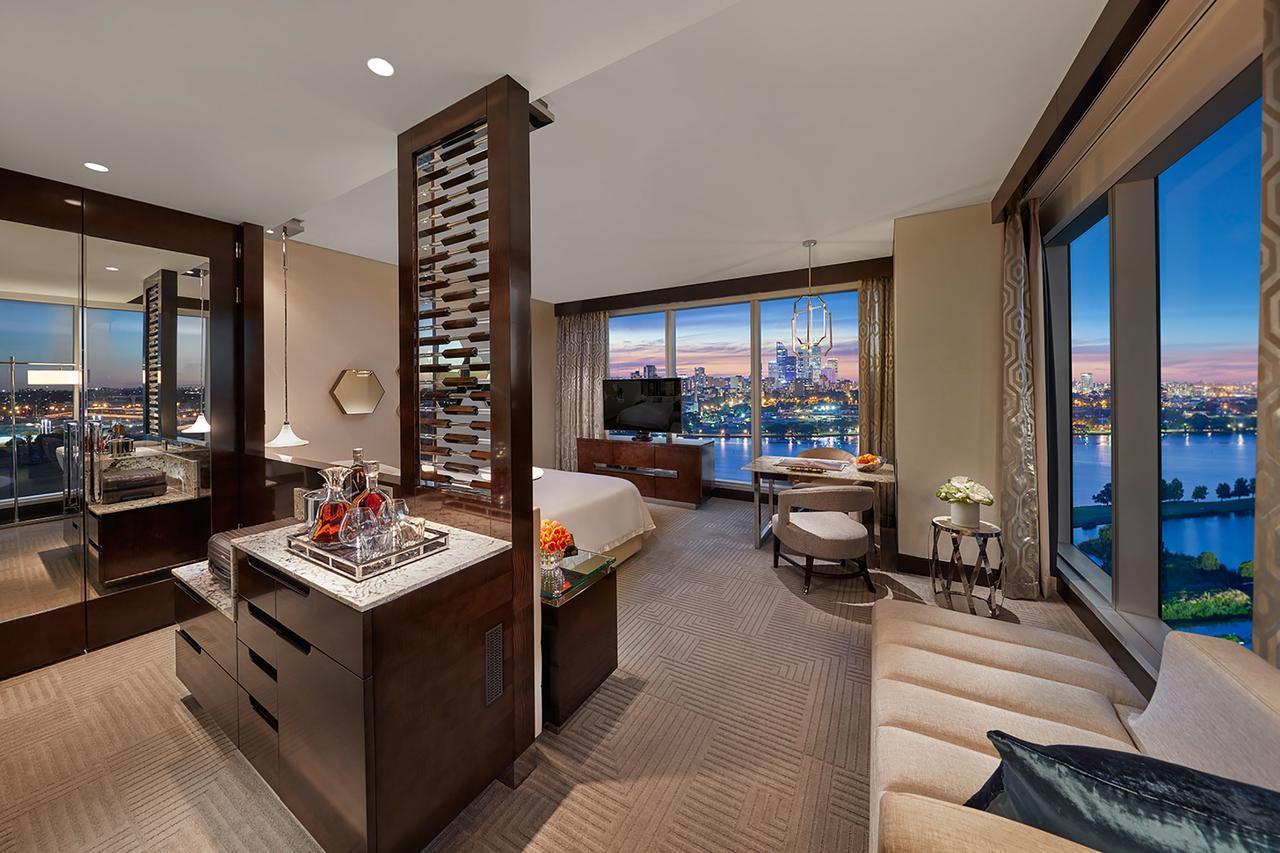 Crown Towers Hotel