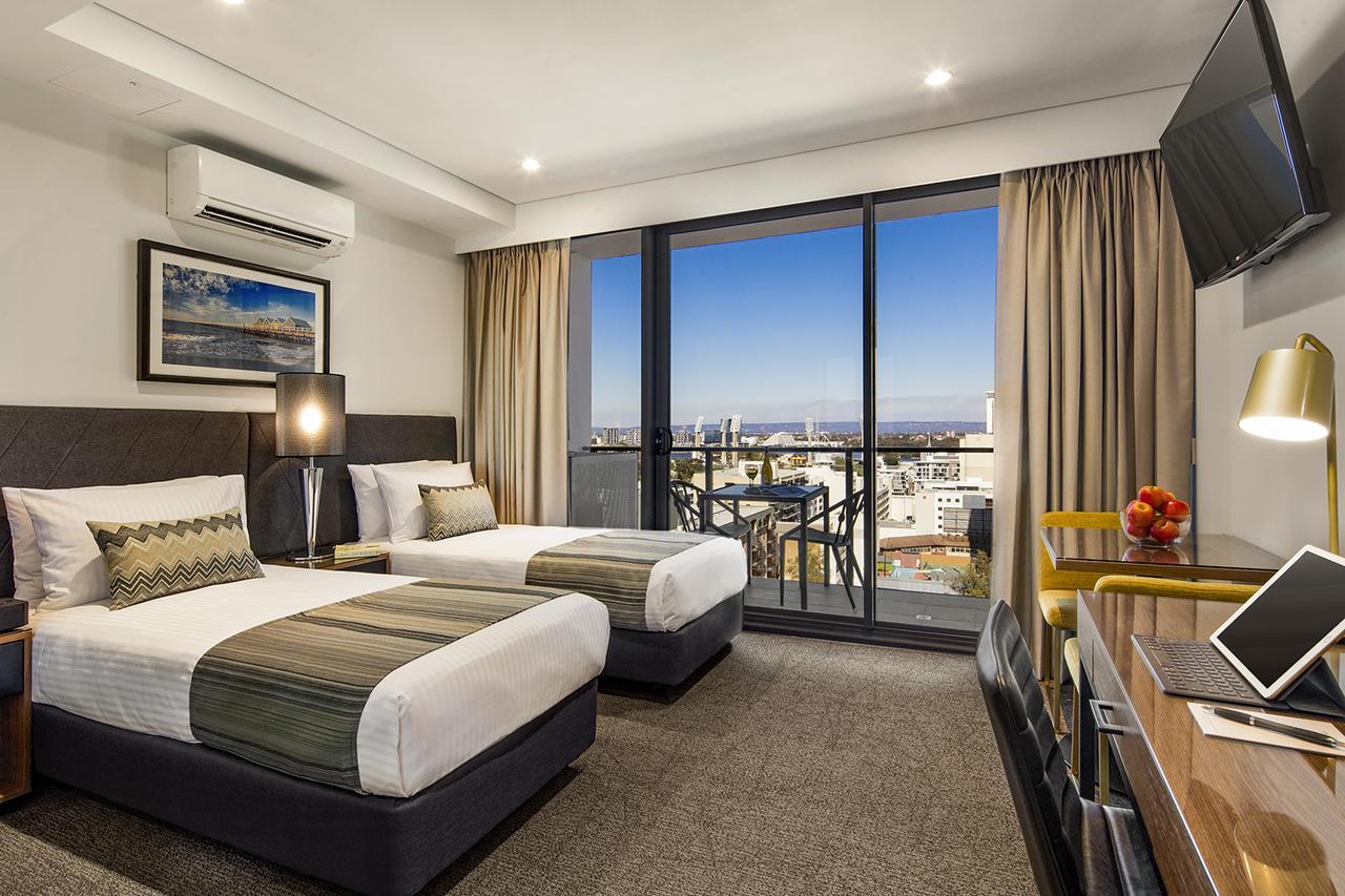 Aparthotel Quest East