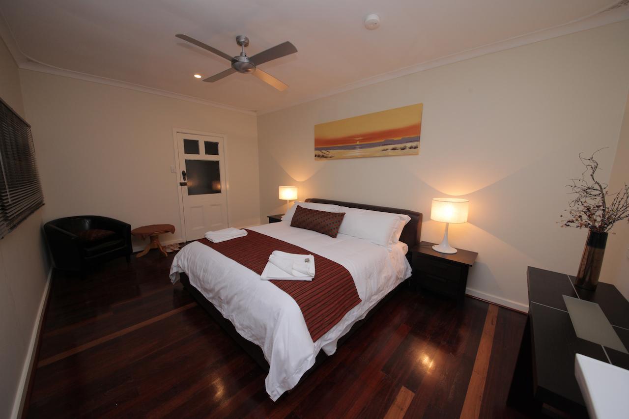 Bed & Breakfast Rothwood Homestays
