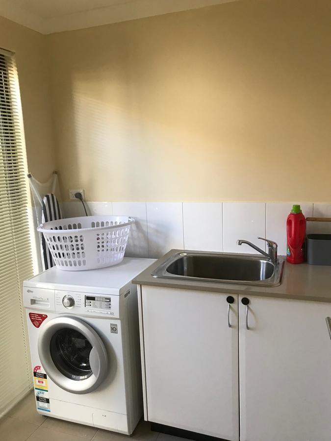 Apartment 4x3 Townhouse In Rivervale Perth