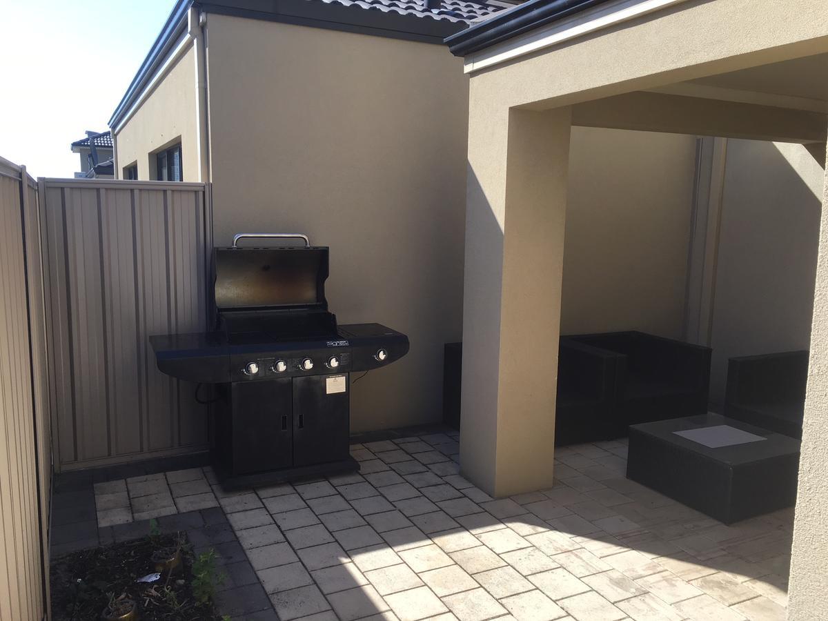 Apartment 4x3 Townhouse In Rivervale Perth