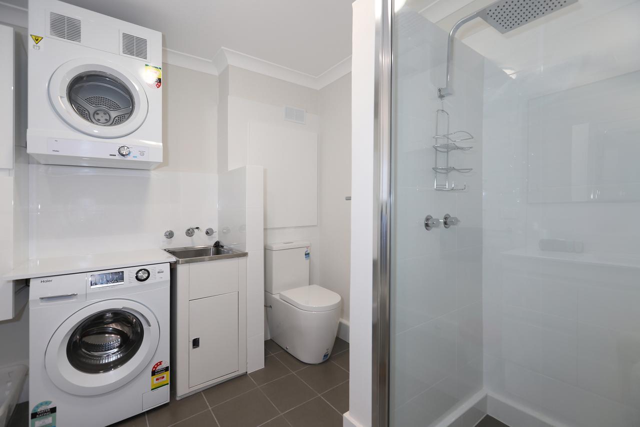 Apartment West Lagoon 218 - Outstanding Value!