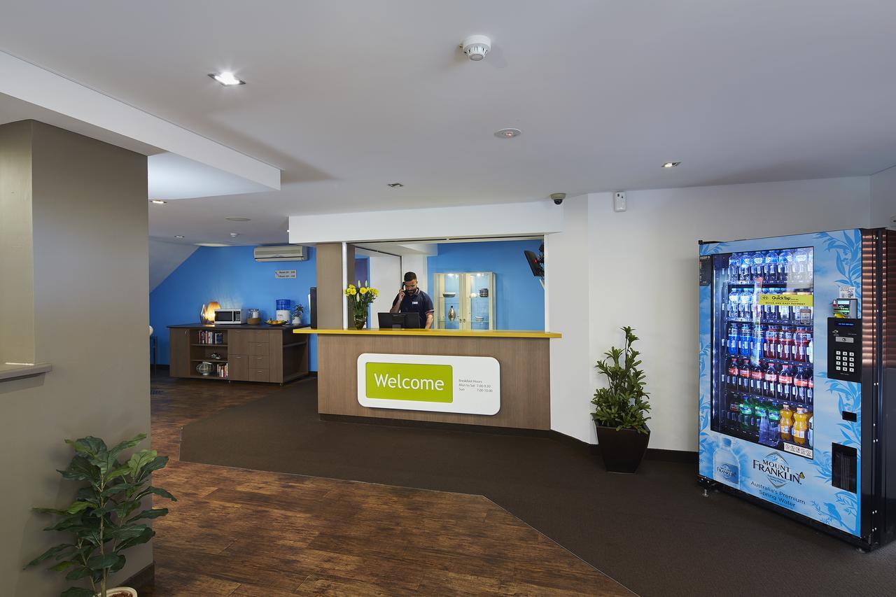Ibis Budget Airport Perth