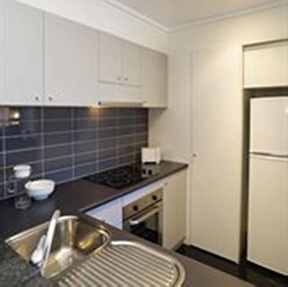 Aparthotel Adina Barrack Plaza Perth