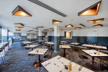 Rydges Kings Square 4*