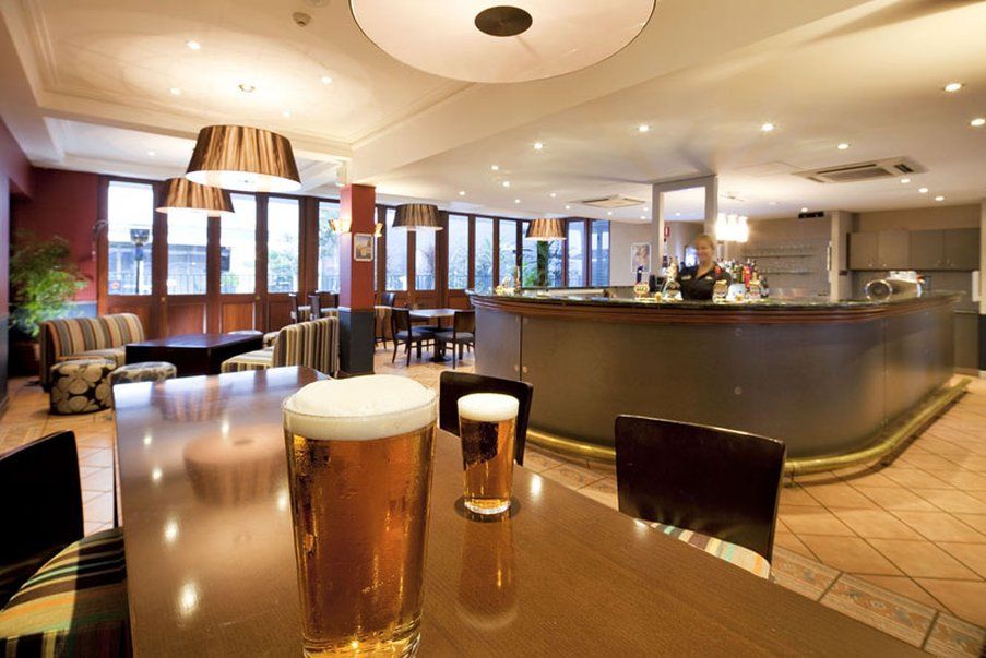 Hotel Seasons Of Perth