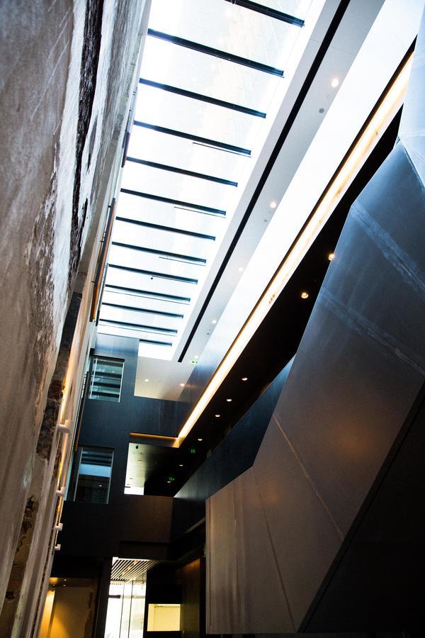 The Melbourne 5*