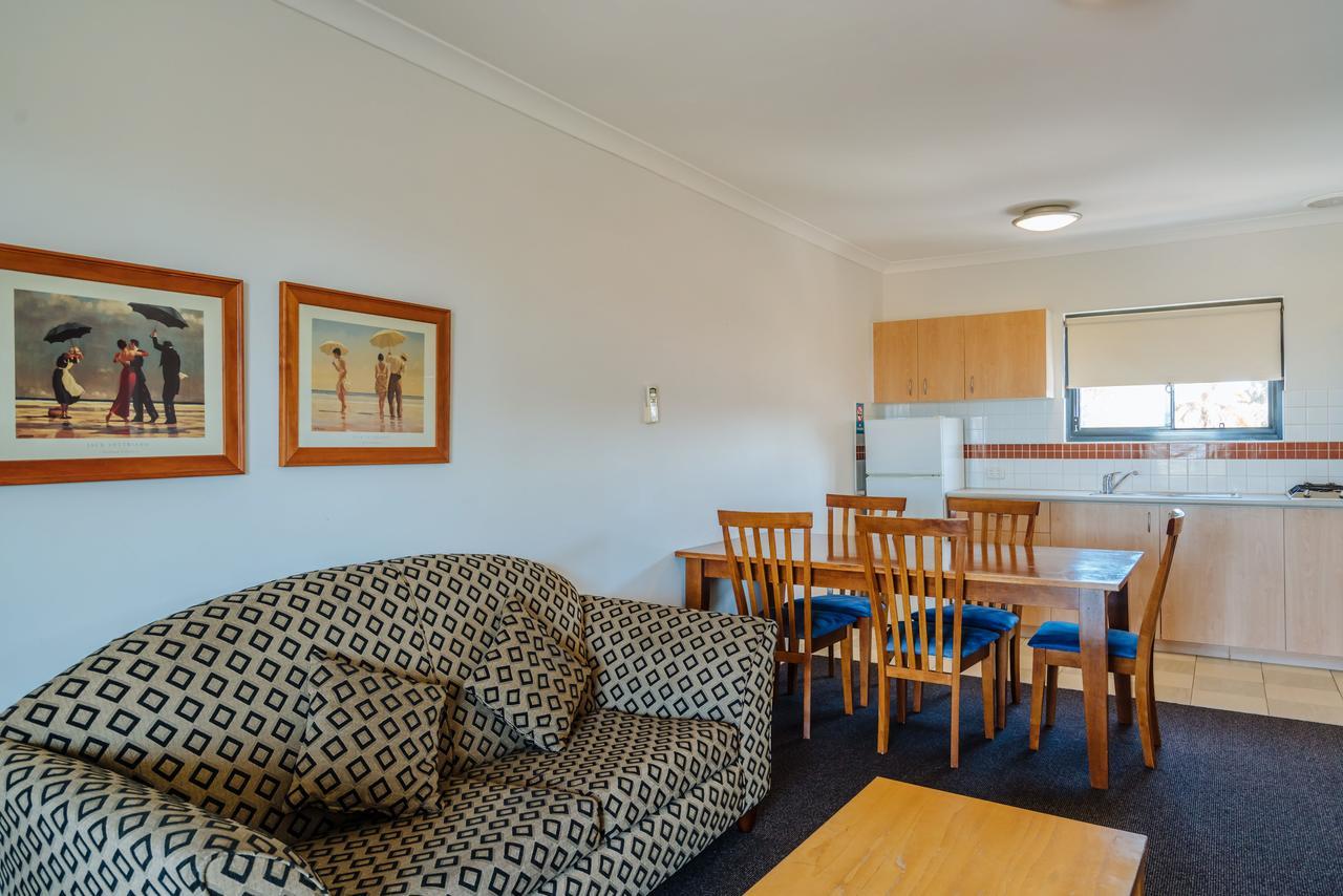Canning Bridge Auto Aparthotel 3*