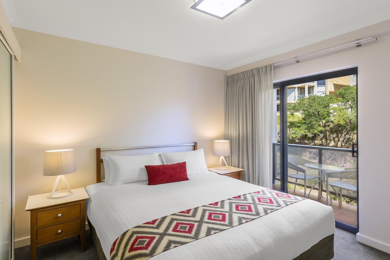 Nesuto Mounts Bay Aparthotel 4*
